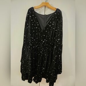 Velvet V-neck Star & Moon Pattern Bell Sleeve Romper